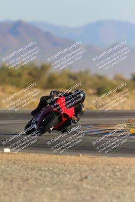 media/Dec-09-2023-SoCal Trackdays (Sat) [[76a8ac2686]]/Turn 15 Set 2 (245pm)/